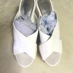 Jennifer Lopez Wedge Sandals 4 Inch Heel Color: White Size 10 Medium.